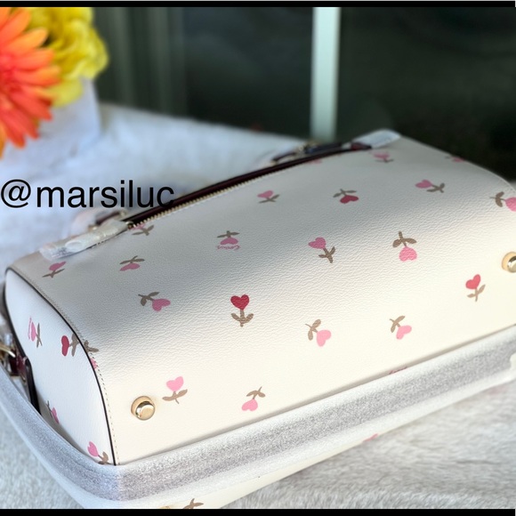 PENDING SALE 🌺🌸🌺 - Picture 5 of 8